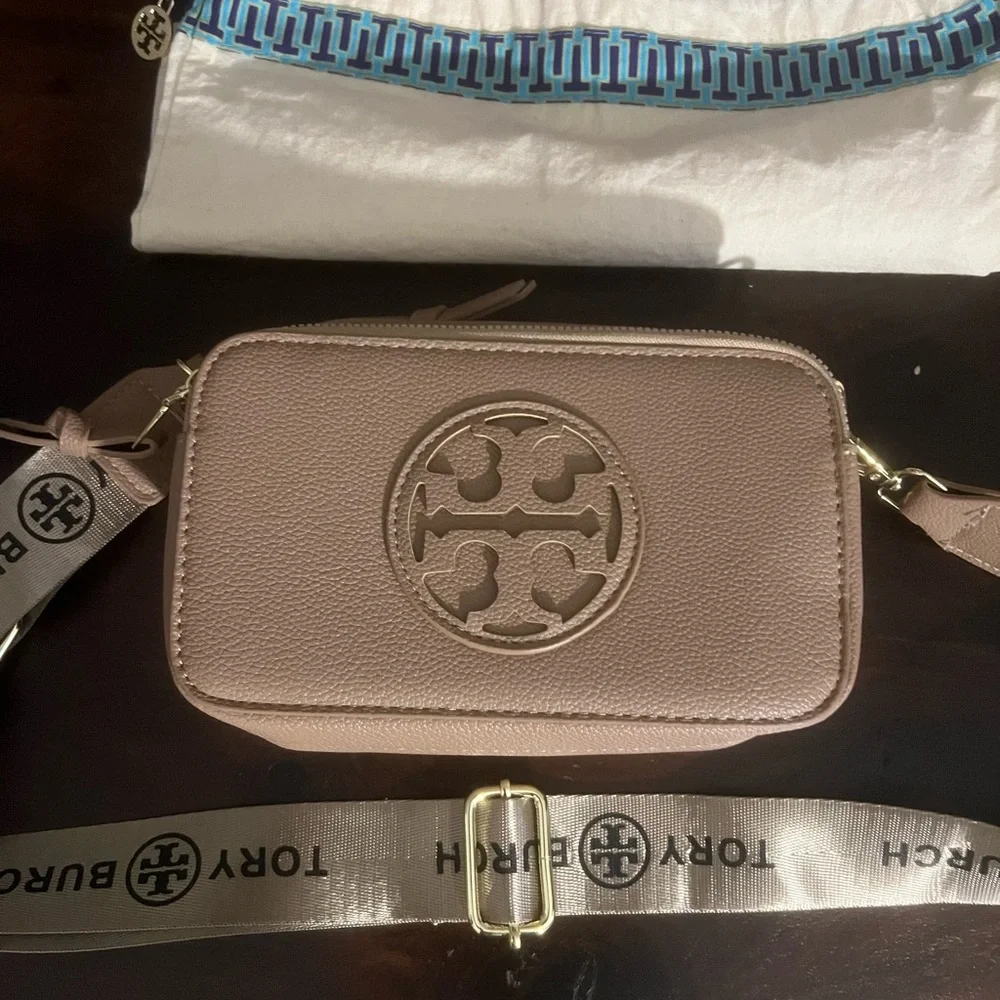 Tory Burch Beige Leather Bag - Picture 1 of 3